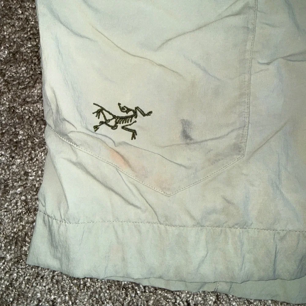 Arc'teryx Cargo Shorts Mens 36 Tan Good Nylon Lycra Technical Hiking Gorpcore